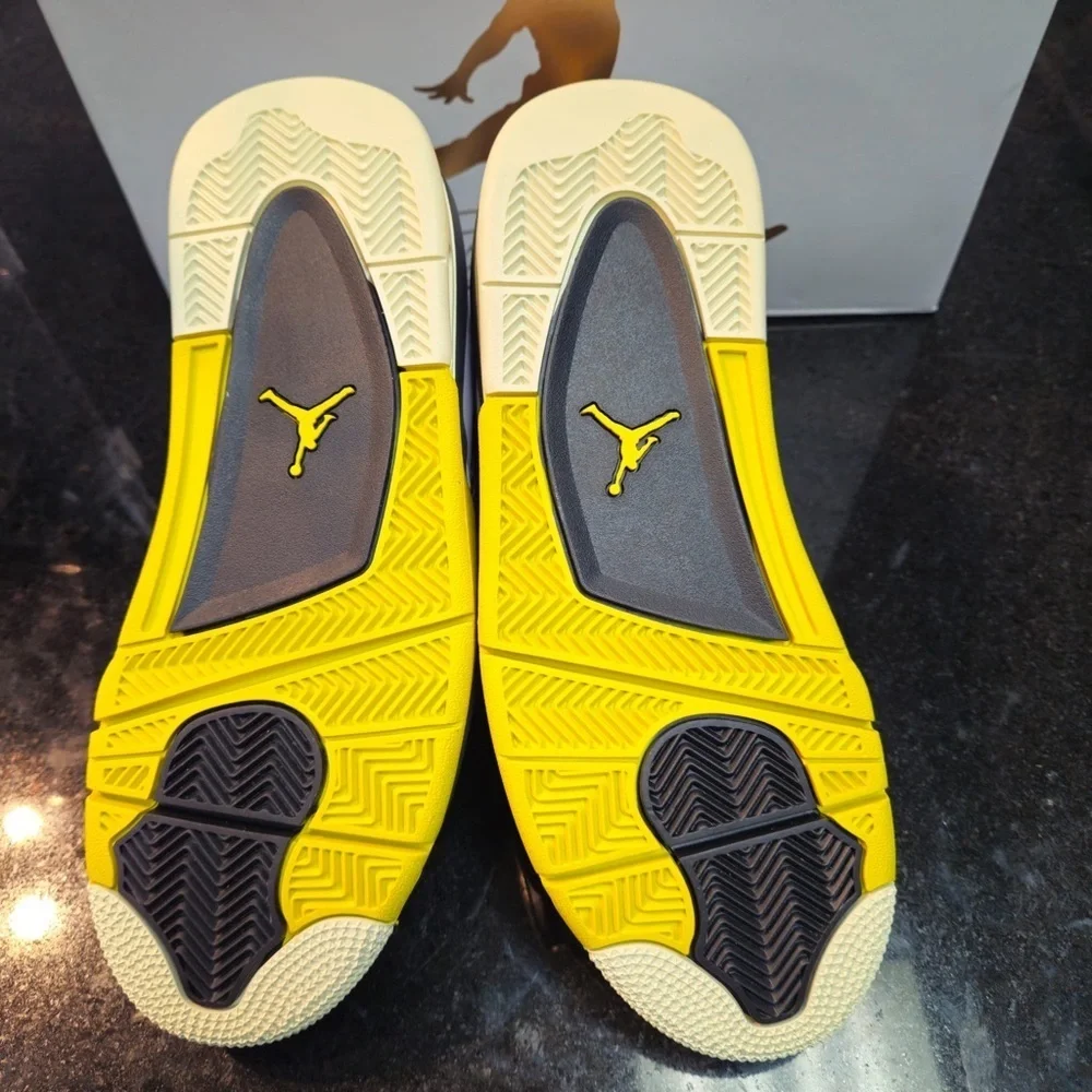 Size various - unisex Air Jordan 4 Retro Vivid Sulfur WIn-hand Ship Aq9129-101